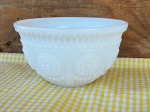 Pioneer Woman Adeline Snow White Milk Glass 13oz Bowl w Embossed Design - Picture 1 of 9