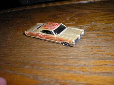 漂亮的风火轮细条纹 1965 '65 庞蒂亚克·邦纳维尔 Lowrider 免运费 — 第 1/4 张图片