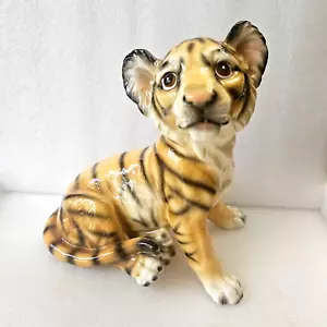 Vintage 8" Tall & 8" Long Glazed Ceramic Sitting Tiger Cub Statue. - Picture 1 of 7