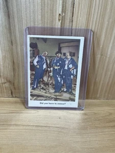 1959 Fleer The 3 Stooges #59 Did You Have To Sneeze? - Picture 1 of 2