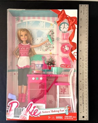 MUÑECA BARBIE 2015 HERMANAS STACIE VACACIONES HORNEAR DIVERSIÓN, ¡NUEVA EN PAQUETE! CMY44 Foto 1 de 4