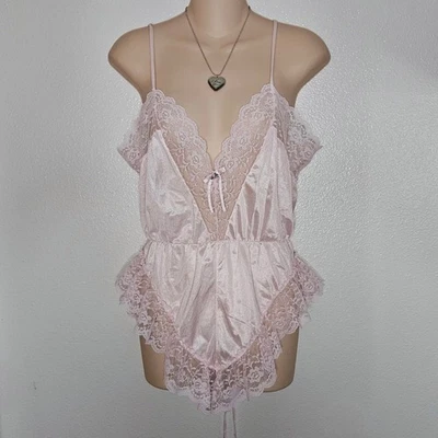 Lencería de peluche de encaje rosa vintage mameluco body ropa para dormir Foto 1 de 4
