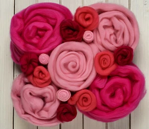 Pink Red MIX Spinning Felting Wool Roving Fiber -Mixed Top Roving Bag 8 oz Spin - Picture 1 of 10