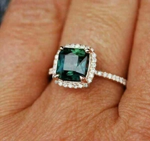 Cushion Cut Simulated Green Emerald Women's Gorgeous Ring 14k Yellow Gold Plated - Picture 1 of 5