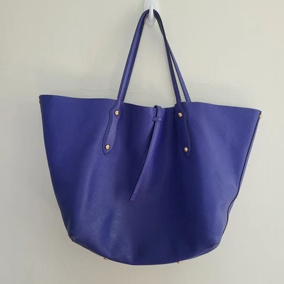 Bolsa tote Annabel Ingall Isabella grande de couro roxa  - Imagem 1 de 4
