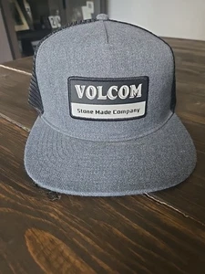 Volcom Stone Made Company Flat Bill - Trucker Hat - Snap Back - Picture 1 of 3