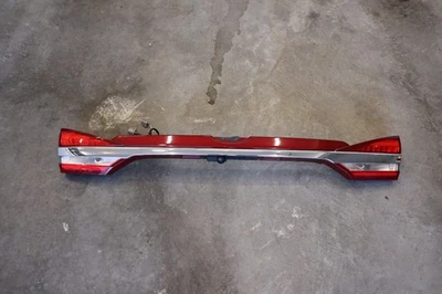 Ford Fusion 2017-2018 OEM tapa trasera maletero panel superior moldura cámara luces de reversa Foto 1 de 4