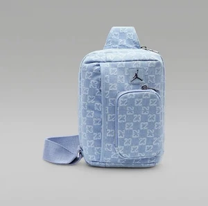 Jordan Monogram Sling Bag (3L) - Bild 1 von 7