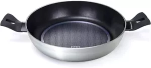 MONETA CONNECTION BASE PENTOLA TEGAME A 2 MANICI + COPERCHIO IN VETRO 24 CM - Foto 1 di 8