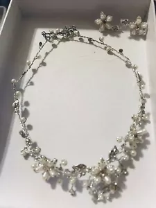 Silver necklace with matching earrings - only worn once  - Picture 1 of 4