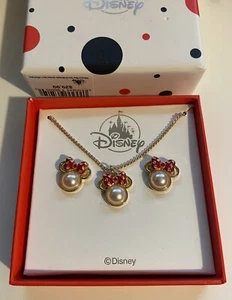 Disney Parks Minnie Mouse Earrings & Necklace Set 2021 NEW Bow Simulated Pearl - Picture 1 of 5