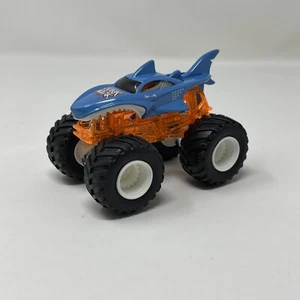 HOT WHEELS MONSTER JAM SHARK WREAK BLUE & ORANGE 1:64 DIECAST 3.5" MONSTER TRUCK - Picture 1 of 7