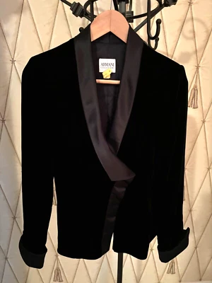 Women’s Armani Collezioni Velvet Jacket with Satin Shawl Collar – 4 - Image 1 of 4