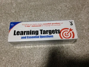 LEARNING TARGETS AND ESSENTIAL QUESTIONS GRADE 3 NEW CARSON DELLOSA - Foto 1 di 3