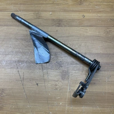 YAMAHA OEM 1987-2006 BANSHEE 350 SHIFT SHAFT 2GU-18101-00-00 - Image 1 of 4