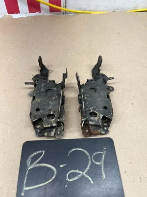 1968 1969 1972 Chevelle Malibu El Camino Cutlass Juego de pestillos de puerta Par 71 Foto 1 de 4