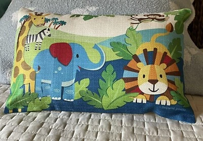 "Almohada oblonga Stephen Joseph, león elefante mono cebra jirafa 18 X 12""" Foto 1 de 2