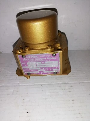 RARE PIECE D AVION SERVO VALVE JET PIPE ABEX 410-1538 AEROSPACE DIVISION - Photo 1/4