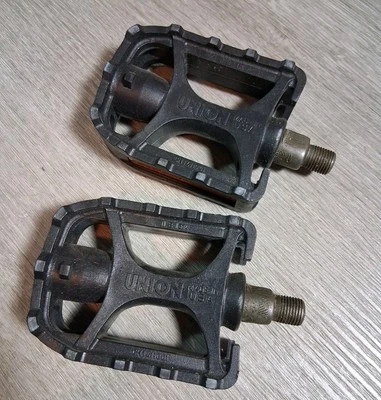 UNION Type 614 BICYCLE 10oz PEDALS MADE USA 1/2" PLASTIC BLACK VINTAGE 1980 BMX - Image 1 of 4