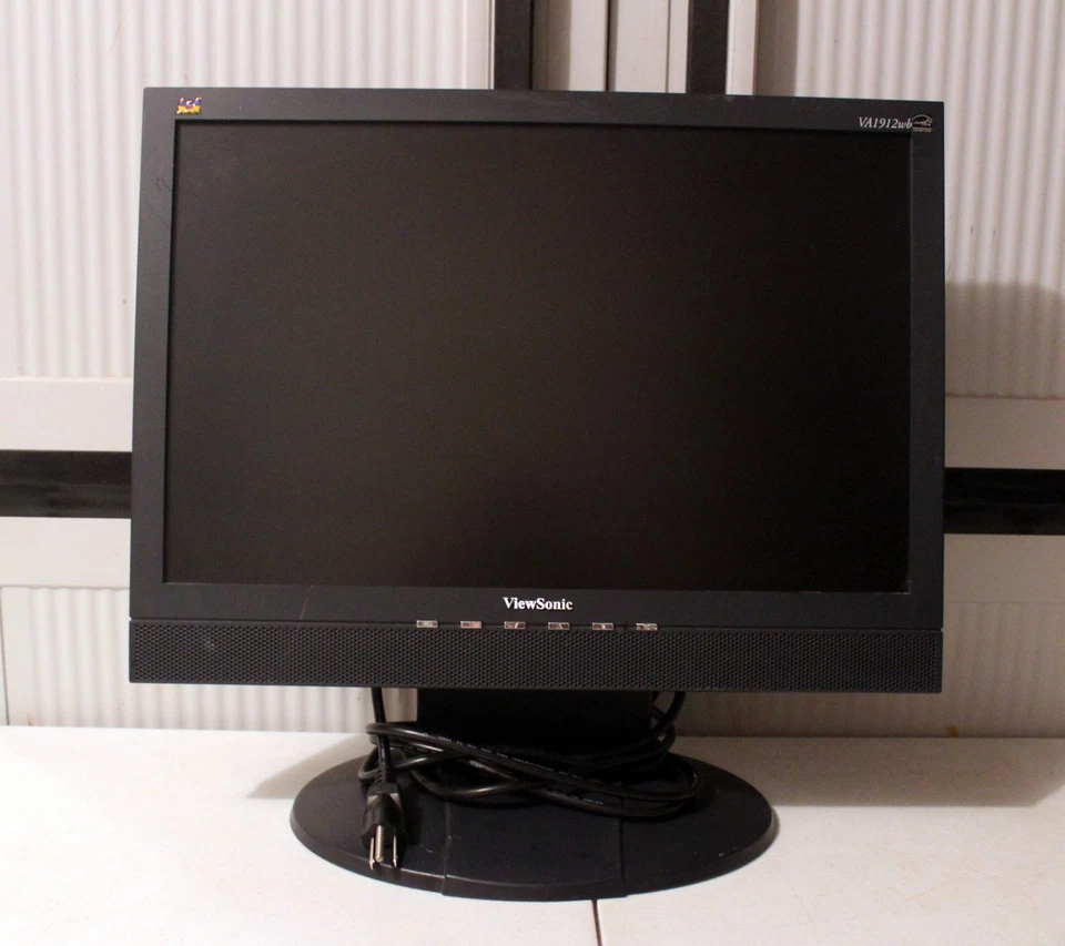 ViewSonic VA1912WB LCD Computer Monitor with Stand and Power Cable - Image 1 of 2