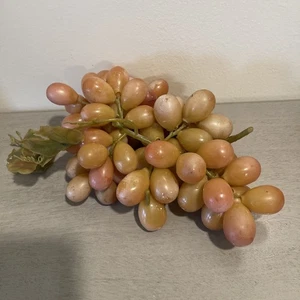 Große künstliche Trauben aus Kunststoff Muskat Farbe Trauben - Bild 1 von 8