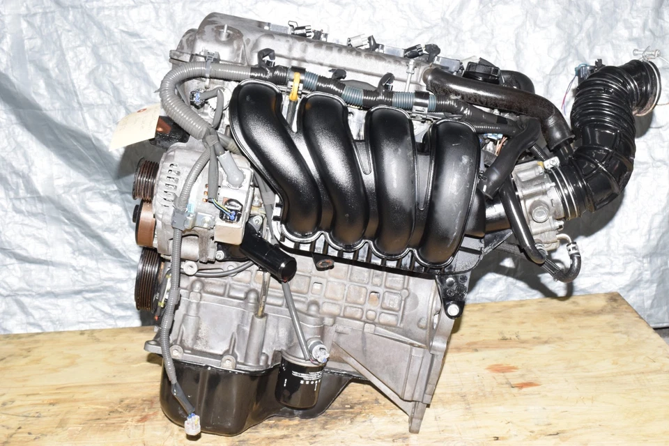 Toyota MRS MR2 Spyder 2003 JDM motor 1ZZ-FE 1,8 L DOHC Foto 1 de 4