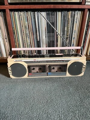 Sharp WQ-276 розовый/абрикосовый бумбокс радио магнитофон стерео геттобластер - Изображение 1 из 4