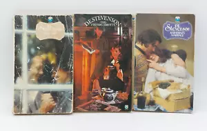 Bundle joblot 3 Vintage D. E. Stevenson books published by Fontana - Picture 1 of 9