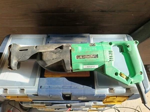 Hitachi CR12 230V 720W Säbelsäge (10) DC - Bild 1 von 6