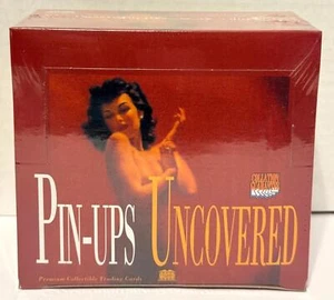 Pin-Ups Caja de Tarjetas Sellada Descubierta 36 Paquetes Archivos Siglo XXI 1996 - Imagen 1 de 6