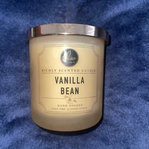 DW HOME Scented Candle - Vanilla Bean - 9.2oz (261g) - Medium Jar - Picture 1 of 1