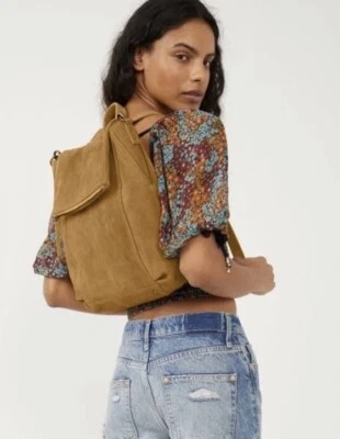 Mochila convertible Free People Camilla de gamuza Foto 1 de 4