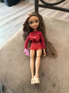 Barbie DREAM BESTIES TERESA DOLL-2024- Original Outfit - Afbeelding 1 van 5