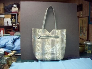  FAUX SNAKE Purse/Handbag - Sondra Roberts Squared - Picture 1 of 8