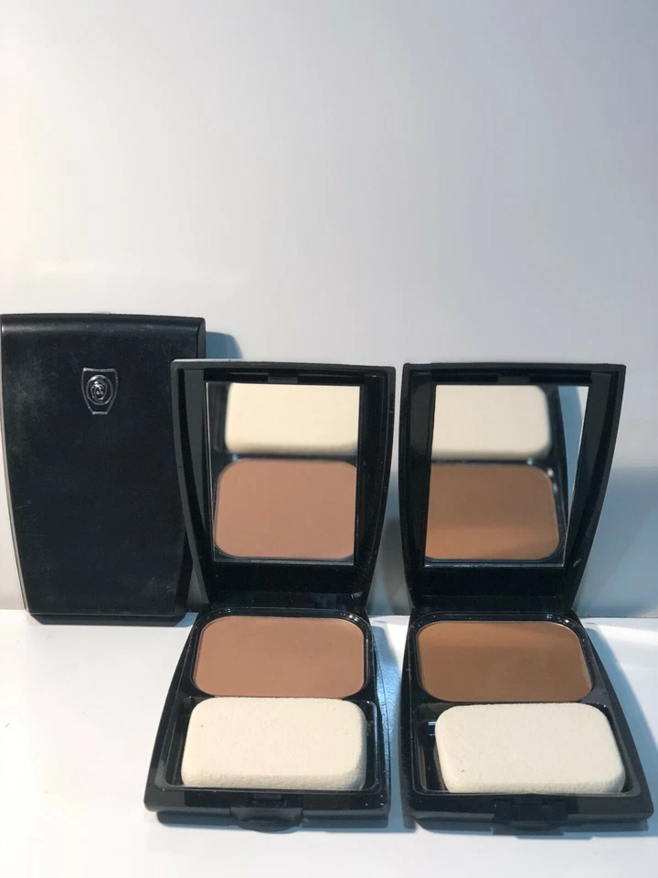 OIL OF OLAY COMPLETED RADIANCE COMPACT FUNDATION DESCONTINUED AND RARE ( CHOOSE  - Image 1 of 1