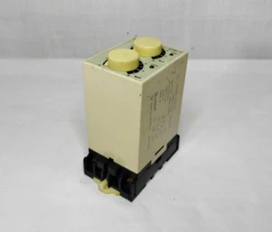 Koino KTM-1T KTM1T IC. Twin Analog Timer 24VDC 3A 220VAC 2.5A w/ Socket - Picture 1 of 11