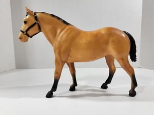 Cuarto de caballo Buckskin Moneying #98 dos bits caballo Breyer de colección - Imagen 1 de 8
