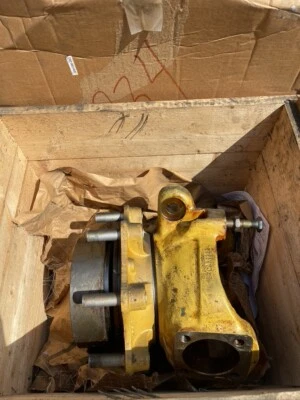 CAT Pneumatic Tire Wheel Hub Assembly 209-9884 Caterpillar Foto 1 de 4