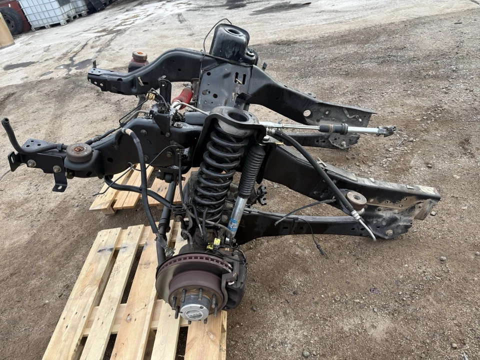 Ford F250 / F350 para 2005+ conversión de resorte helicoidal delantero retirado de 2010 F 250 Foto 1 de 4