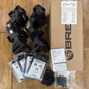 NEW BREG Fusion OA PLUS M Left and Right Knee Braces With 4 Undersleeves NOB - Picture 1 of 7