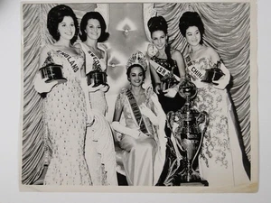 Miss Universe 1964 Kiriaki Tsopei Greece Winner Court Miami VTG Press Photo - Picture 1 of 2