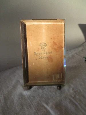 ancien grand cadre photo verre biseauté et montant en laiton 17.8 cm de H - Photo 1/4