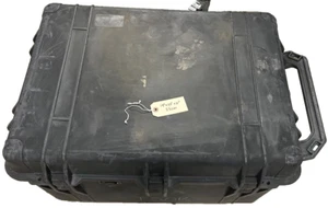 Pelican Black 33 Lbs Multipurpose Hard Case Camera/Lens Box w/ Wheels 19"x22"x31 - Picture 1 of 3
