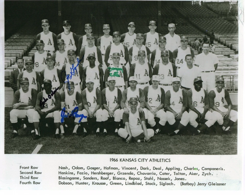 1966 Kansas City Athletics A's team photo w/4 autos Odom/Cater/Gosger/Grzenda - Image 1 of 1