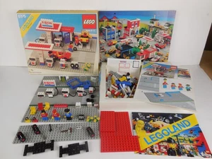 Vintage Lego Legoland Exxon Gas Station 6375-2 incomplete with Box & Mini Figs - Picture 1 of 16