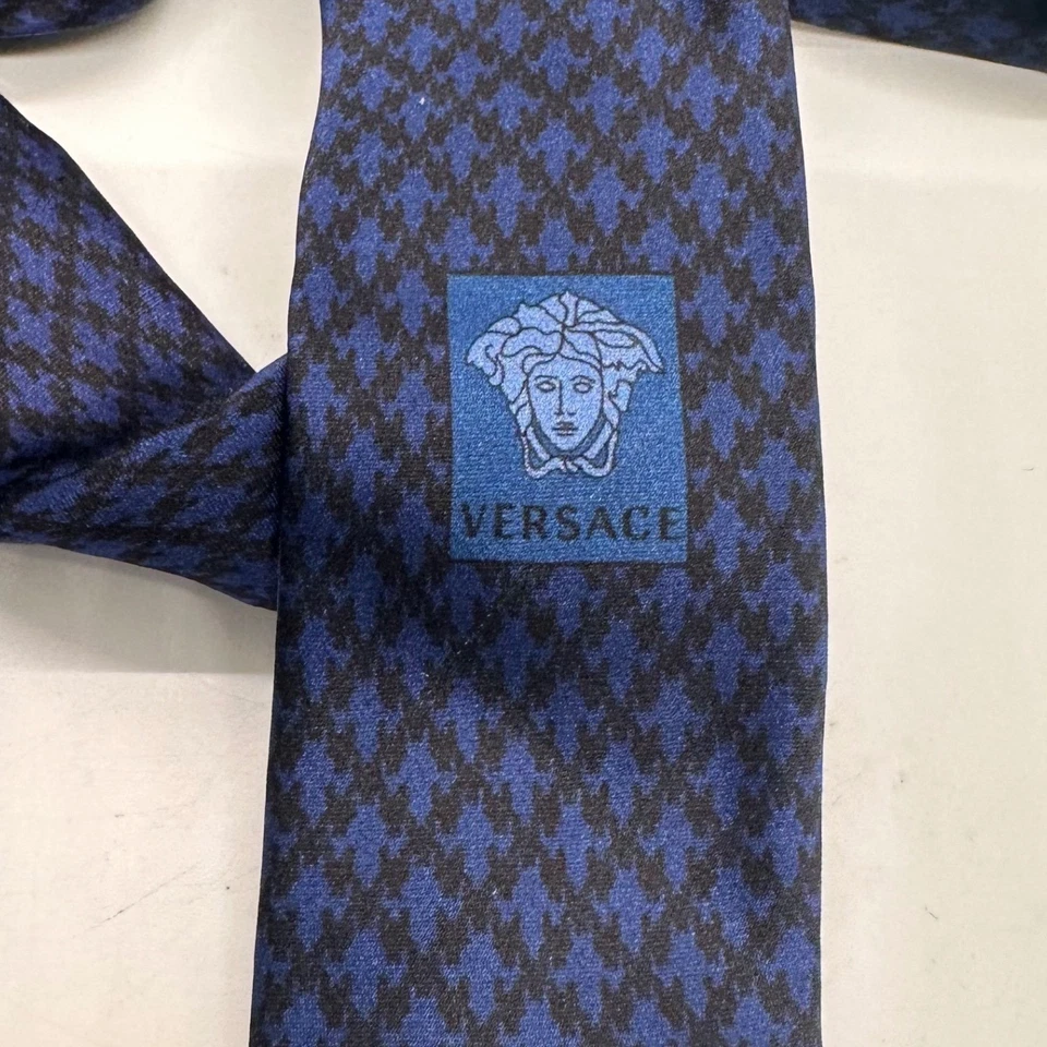 Corbata Versace Seda Pata de Gallo Logo Medusa Azul Negra Hecha en Italia Clásica Foto 1 de 4