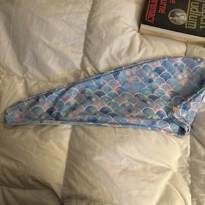 Toalla de pelo de microfibra Turbie Twist, niños y adultos, patrón a escala Foto 1 de 4