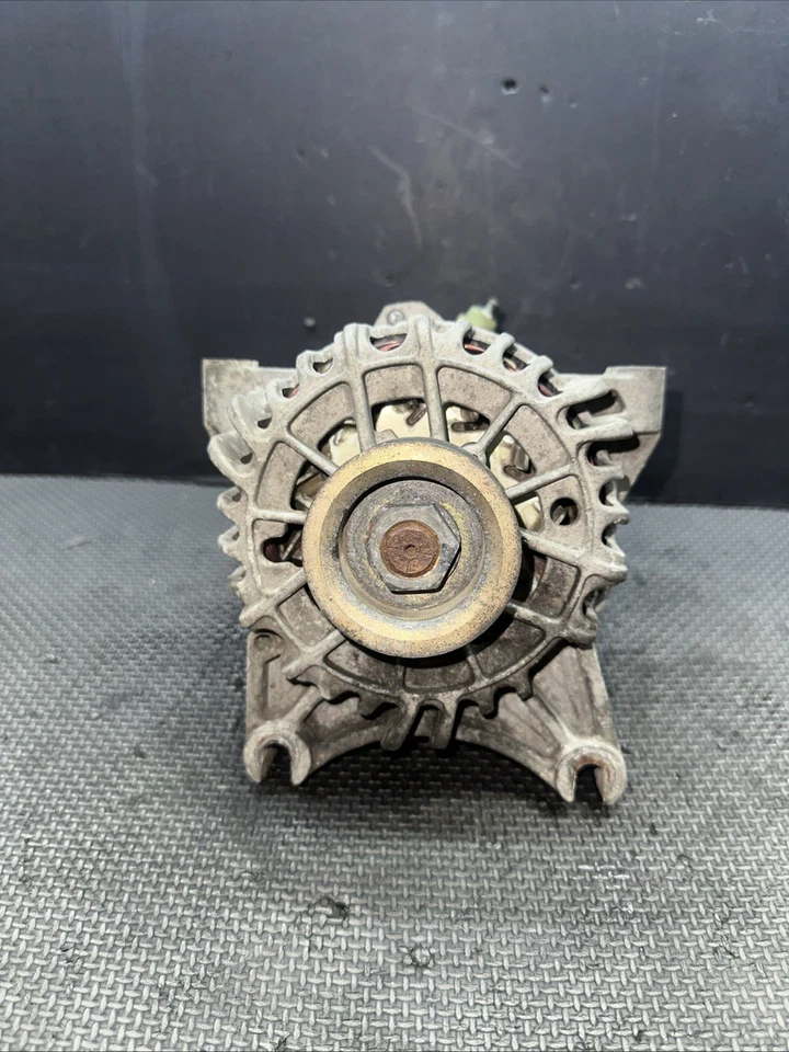 2006 Ford Expedition V8 Alternator 110 Amp (gas) No - Image 1 of 4