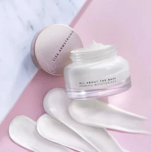 New Lisa Armstrong all about the base Discontinued By Avon - Picture 1 of 2
