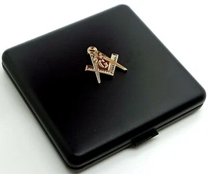 Estuche de Cigarrillos MASONIC Revestido de Oro 24k Emblema Masón Calidad Doble Estuche Negro - Imagen 1 de 3